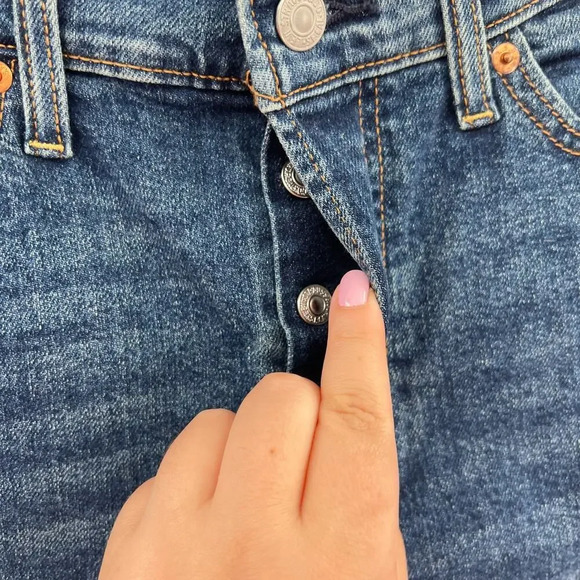 Levi's Wedgie Fit Straight Jeans Medium Destructed Size 29 - Picture 4 of 13